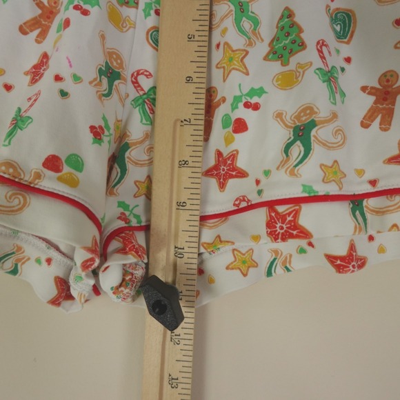 Roller Rabbit Pajama Set Gingerbread Party - Picture 14 of 16